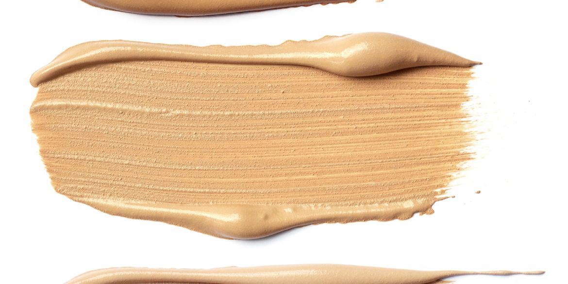 Makeup für trockene Haut Was ist wichtig? Pflege und Foundation beim Schminken